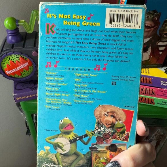 MUPPET SING ALONGS: IT’S NOT EASY BEING GREEN VHS - Picture 2 of 3